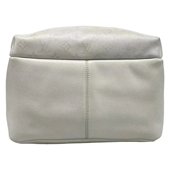 LOUIS VUITTON Discovery Backpack Bronze/Optic White Taigarama - Picture 8 of 15